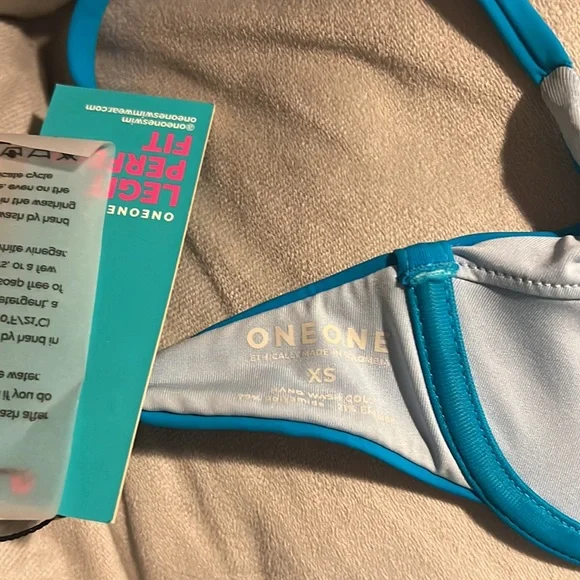 one one swimsuit - Picture 3 of 4